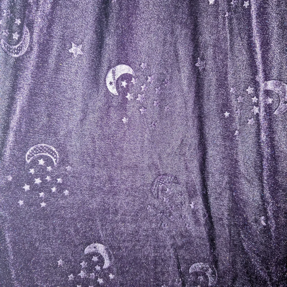 SPIRIT Plus Purple Velvet Cape with Moon & Stars - Picture 1 of 7